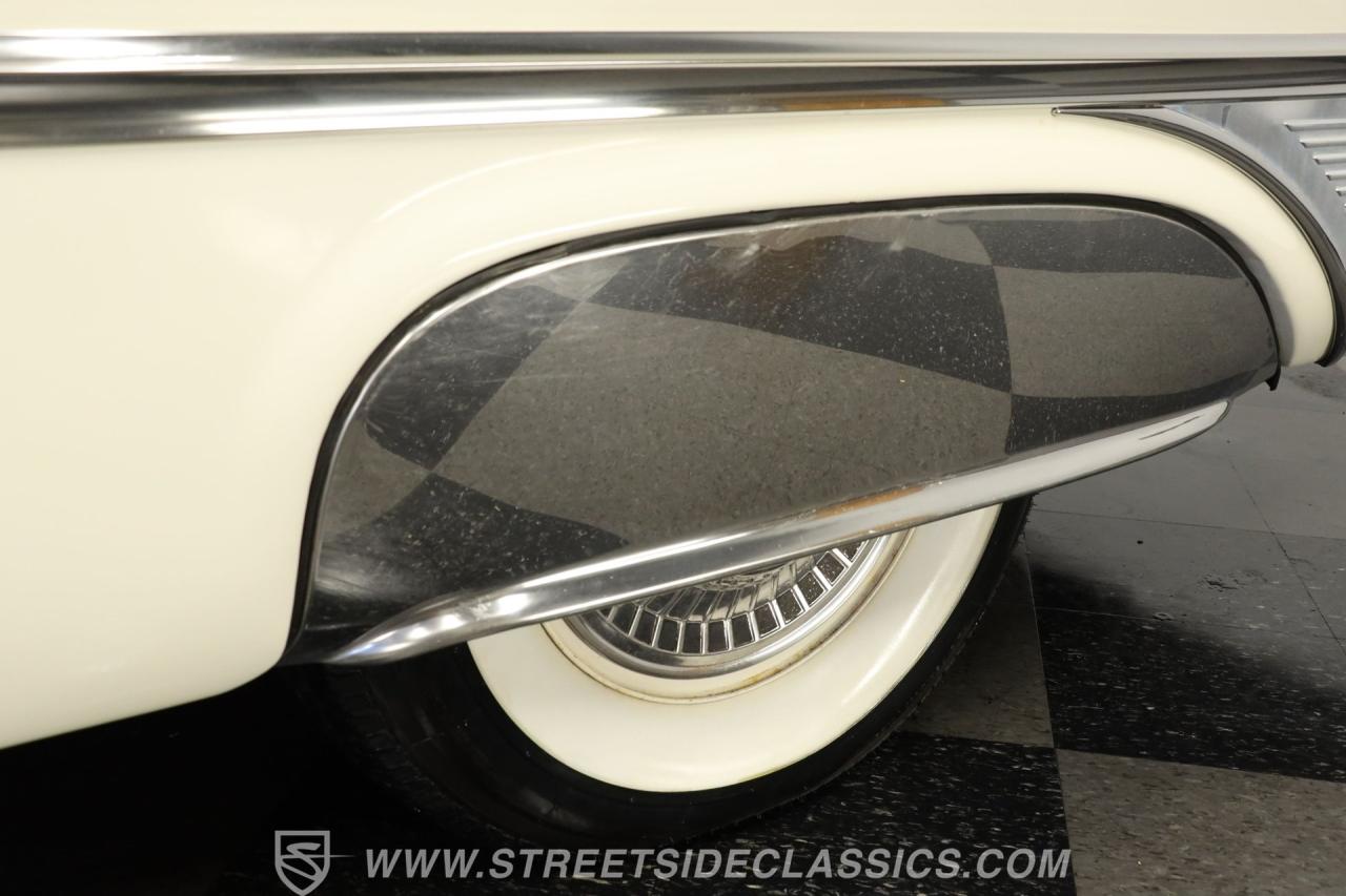 1961 Ford Galaxie Starliner