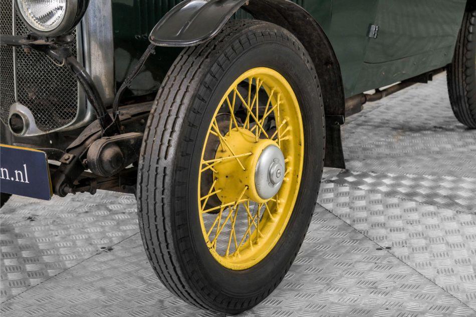 1987 Morris Minor two seater