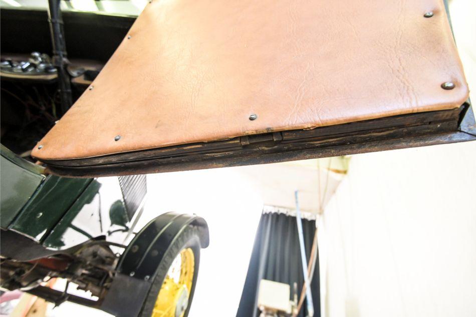 1987 Morris Minor two seater