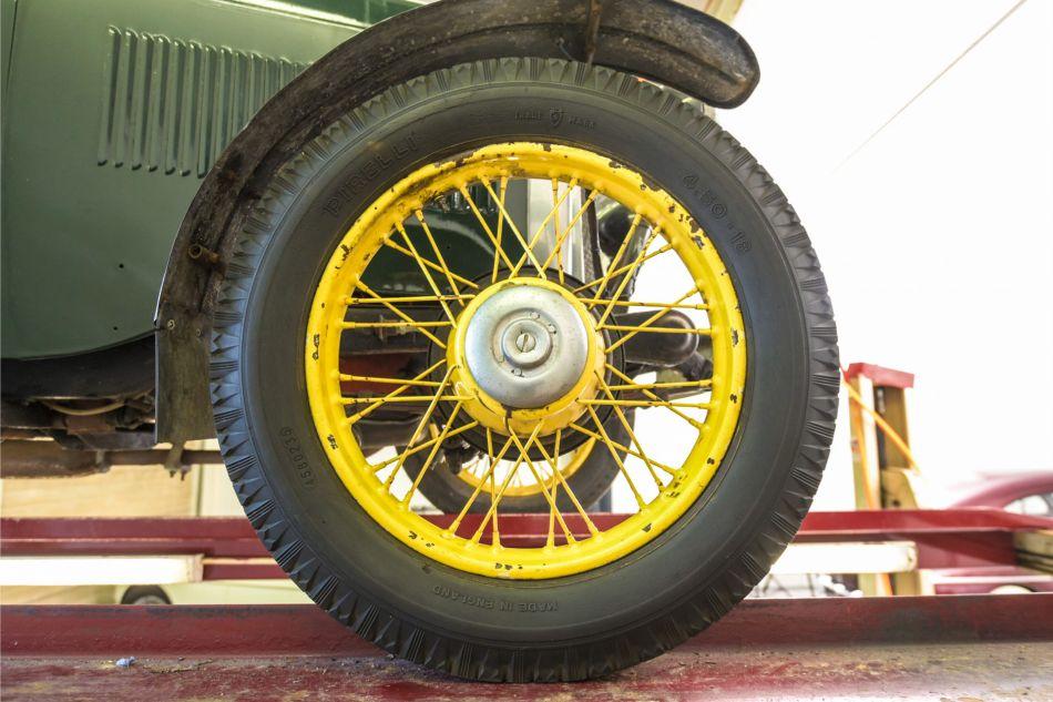 1987 Morris Minor two seater