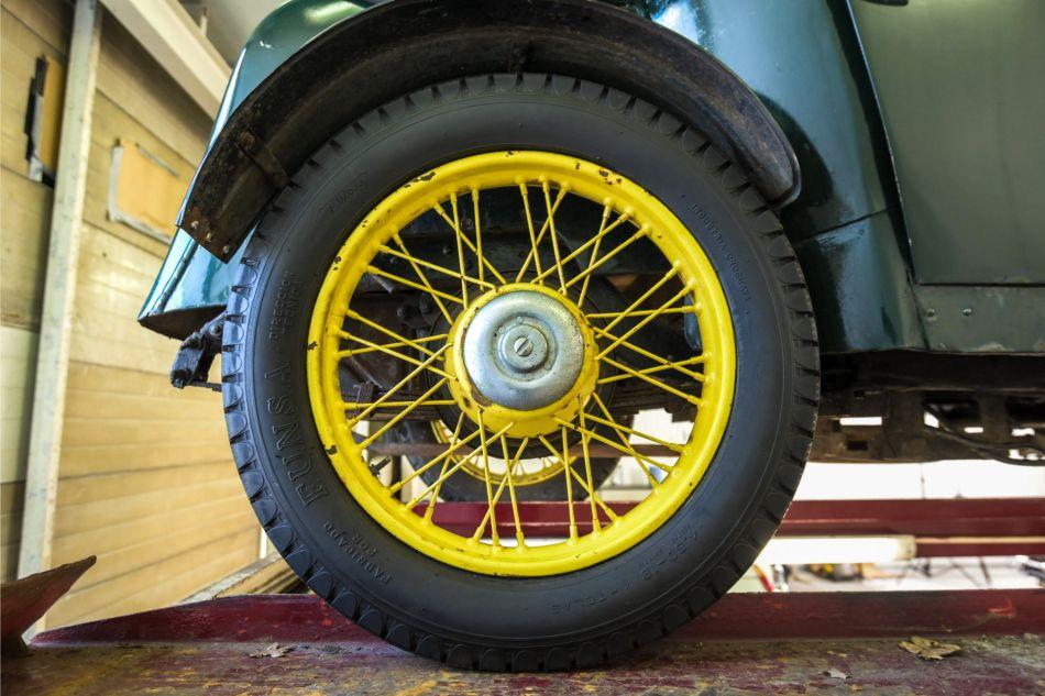 1987 Morris Minor two seater