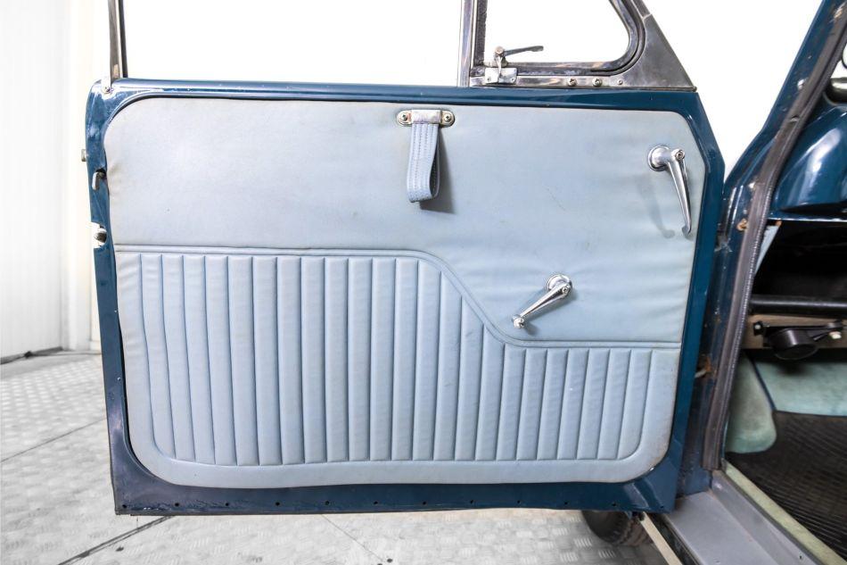 1968 Morris Minor Traveller