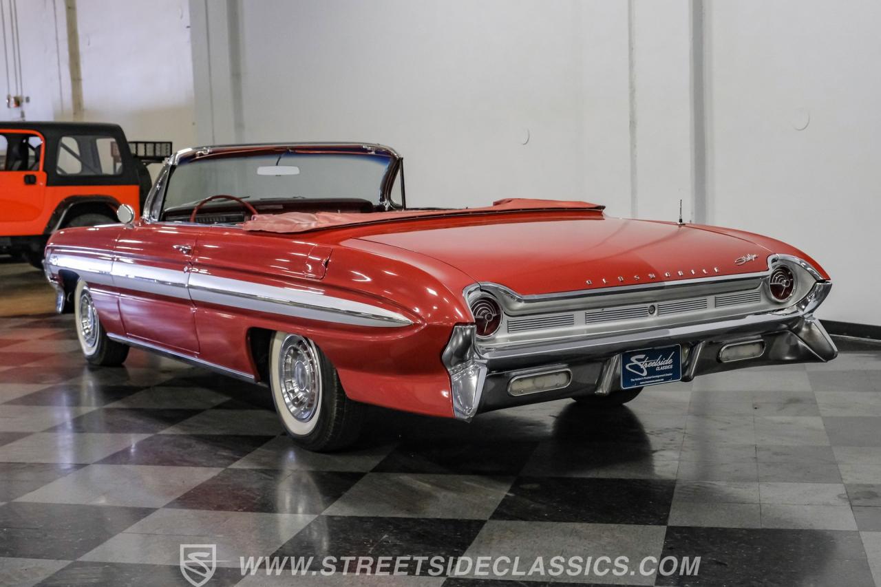 1961 Oldsmobile Starfire Convertible