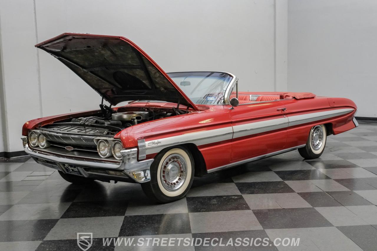 1961 Oldsmobile Starfire Convertible