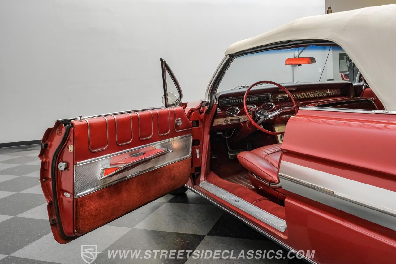 1961 Oldsmobile Starfire Convertible