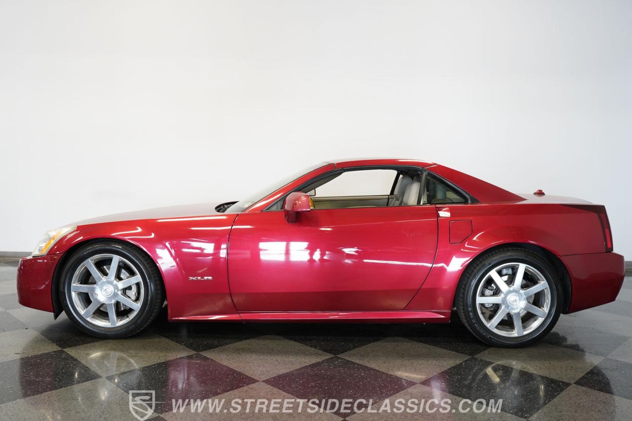 2005 Cadillac XLR