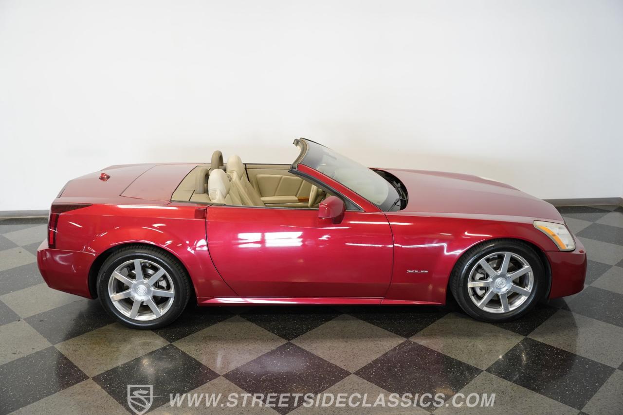 2005 Cadillac XLR