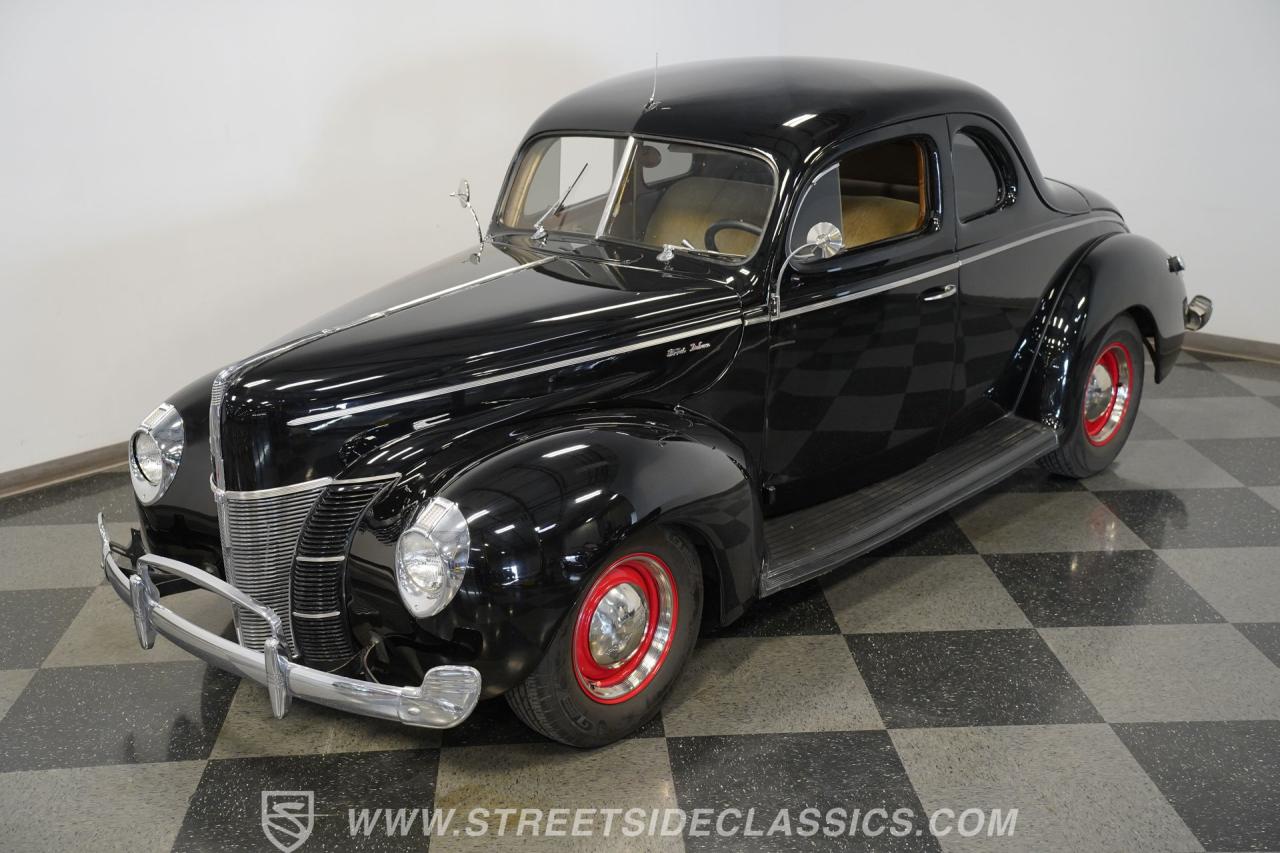 1940 Ford Deluxe Coupe