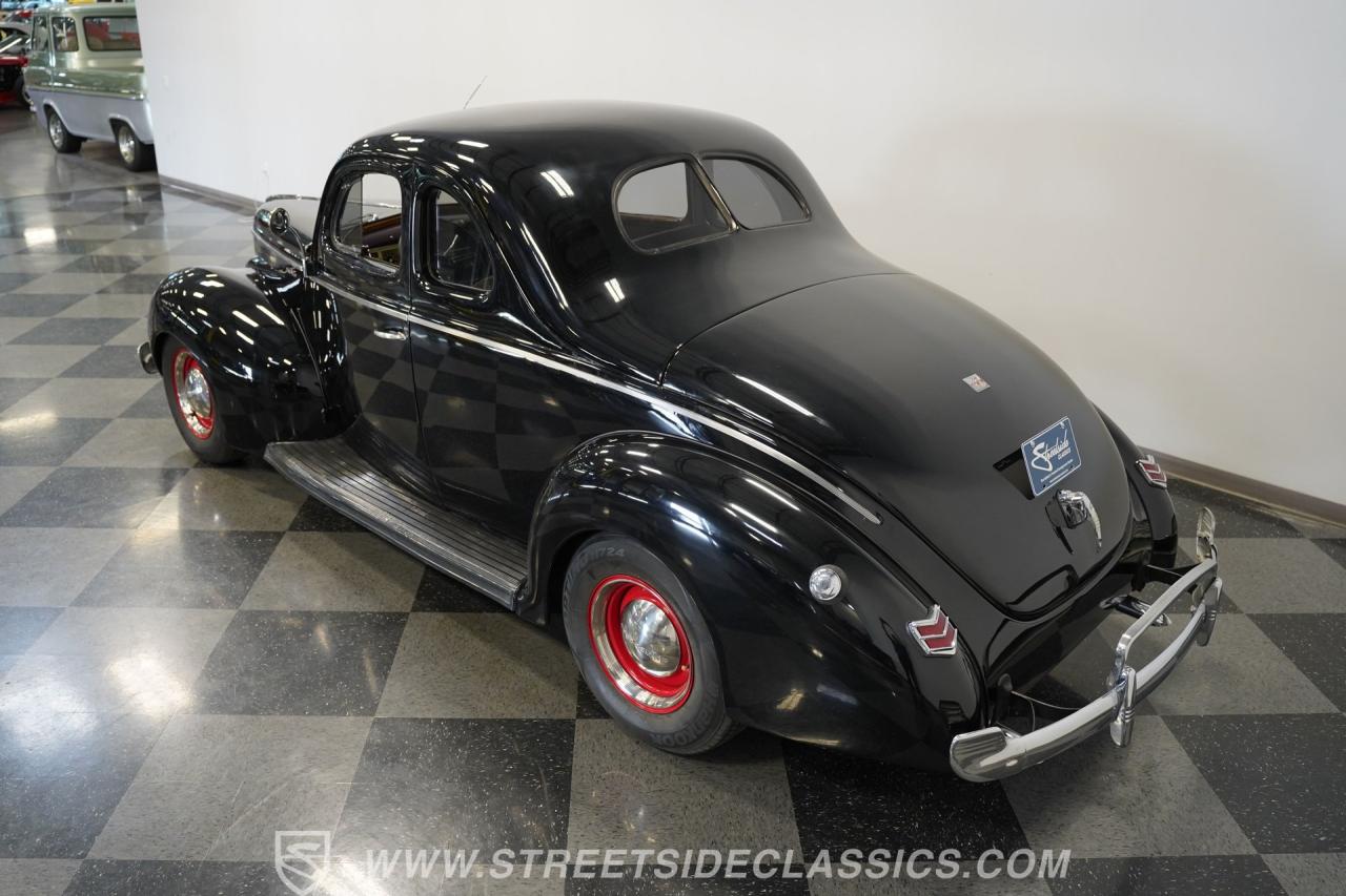 1940 Ford Deluxe Coupe