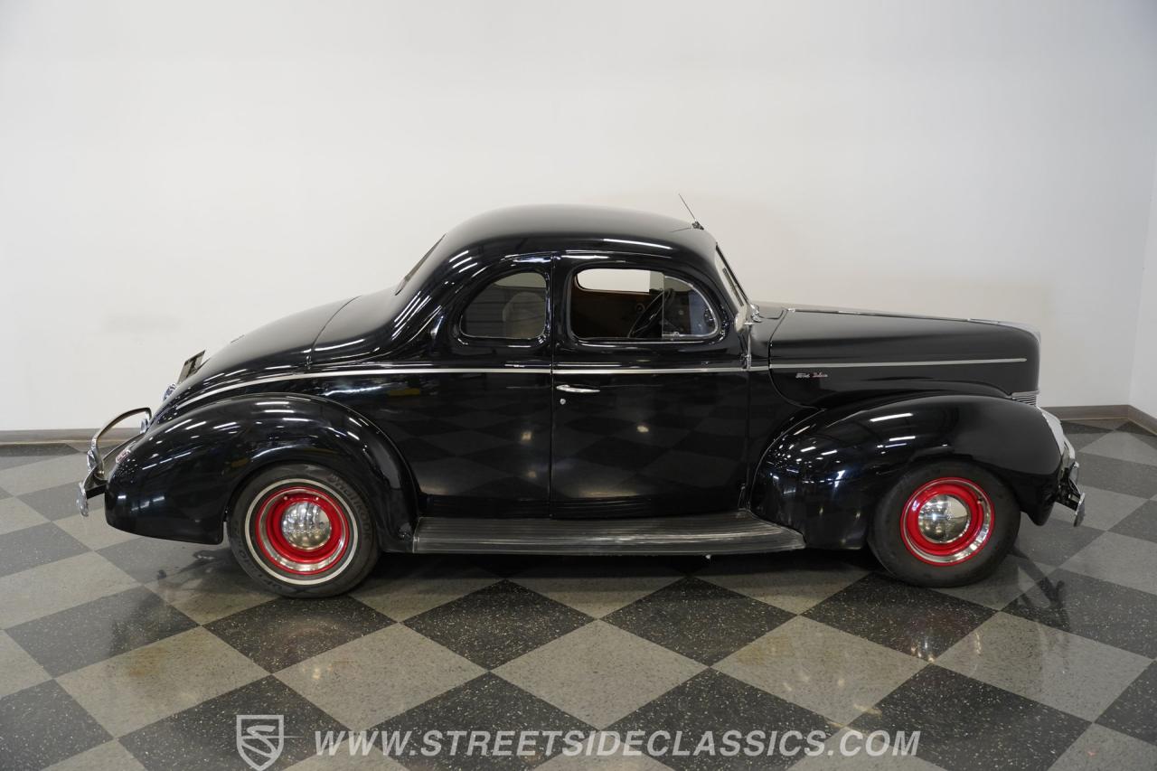 1940 Ford Deluxe Coupe