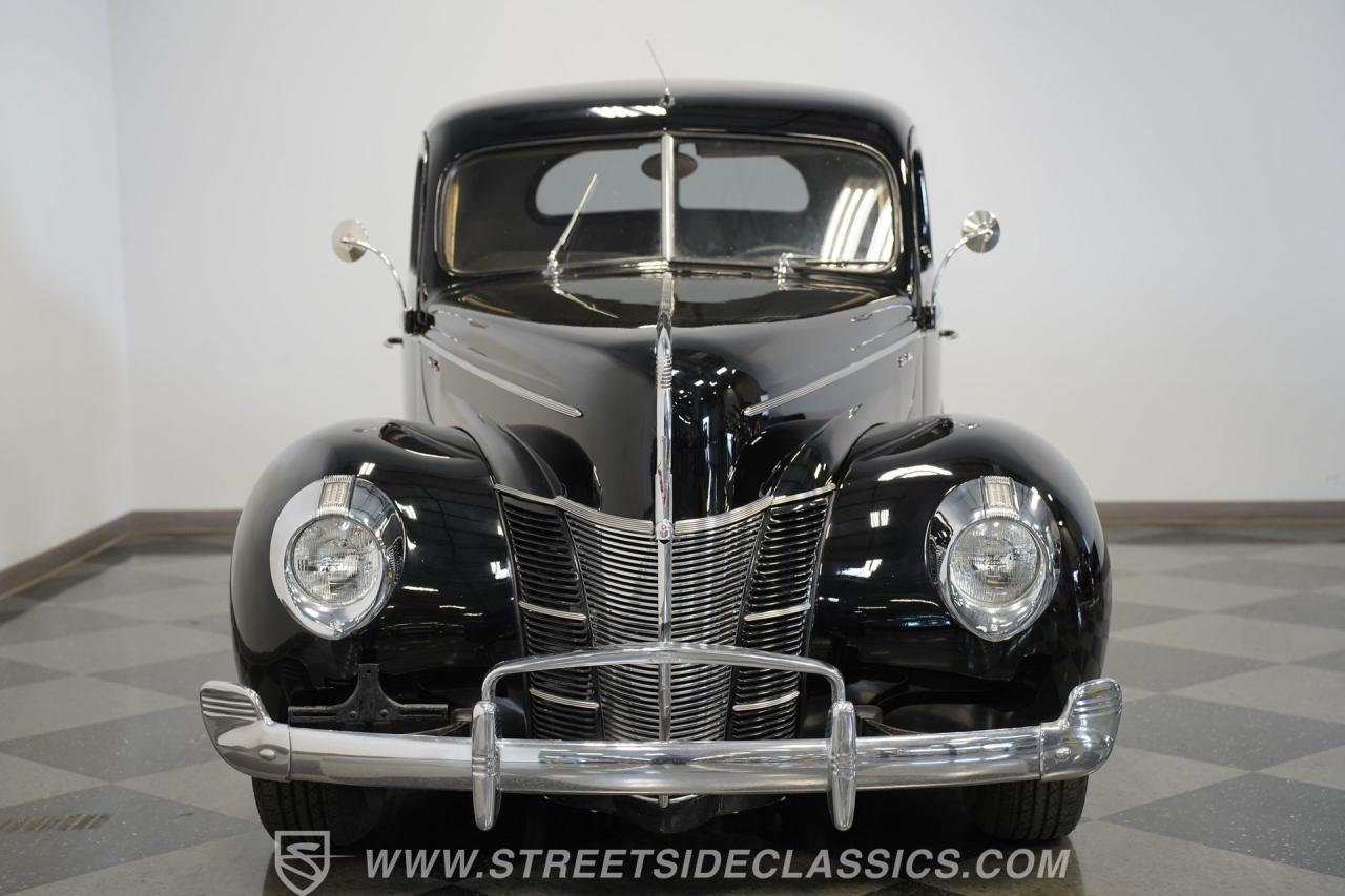 1940 Ford Deluxe Coupe