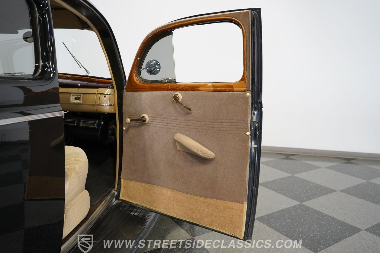 1940 Ford Deluxe Coupe