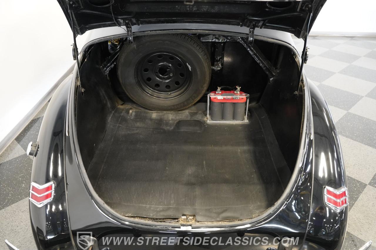 1940 Ford Deluxe Coupe