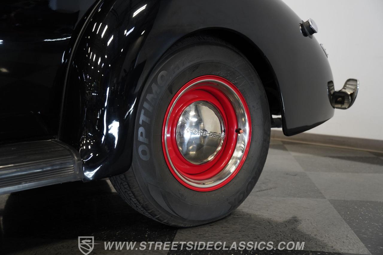 1940 Ford Deluxe Coupe