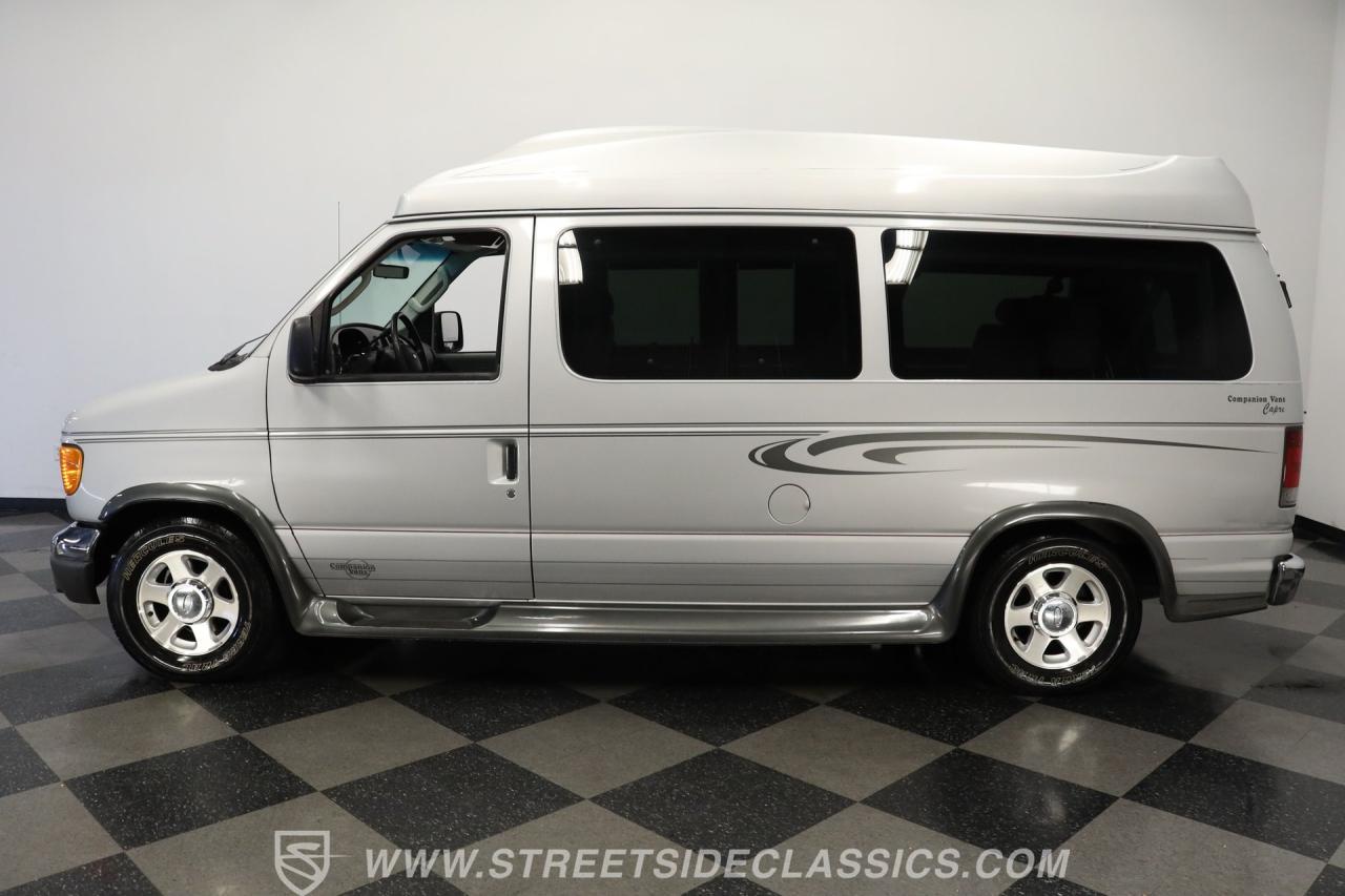 2006 Ford Econoline Custom Van