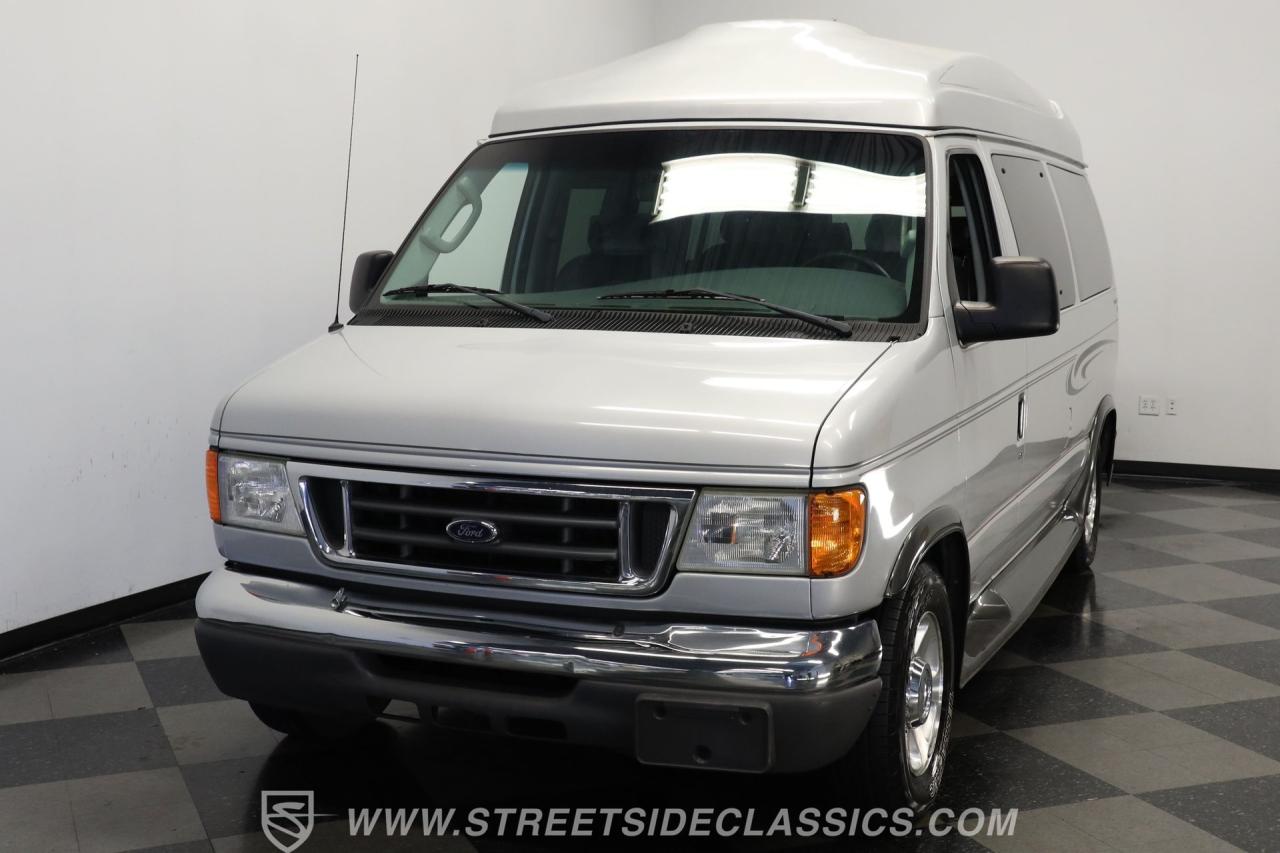 2006 Ford Econoline Custom Van