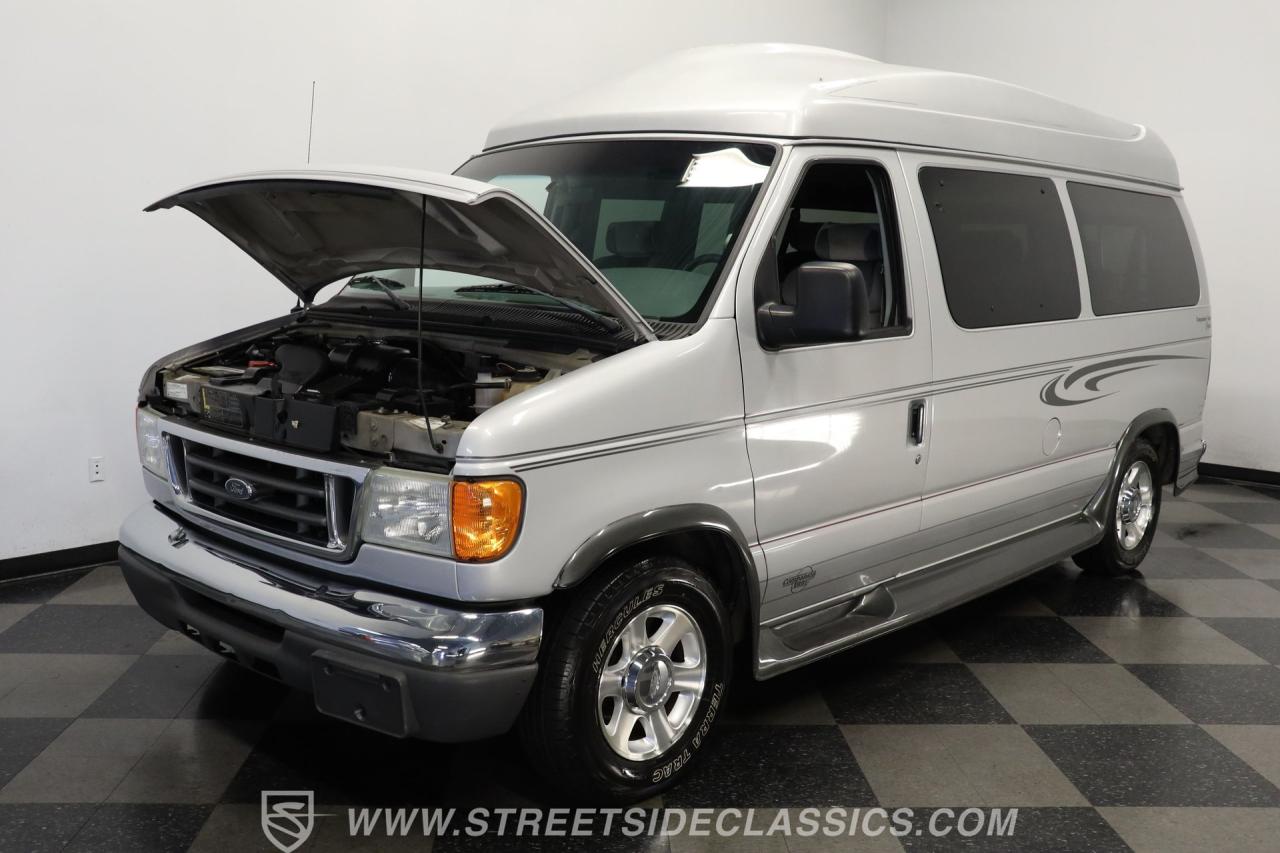 2006 Ford Econoline Custom Van