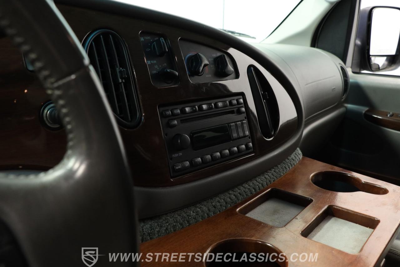 2006 Ford Econoline Custom Van