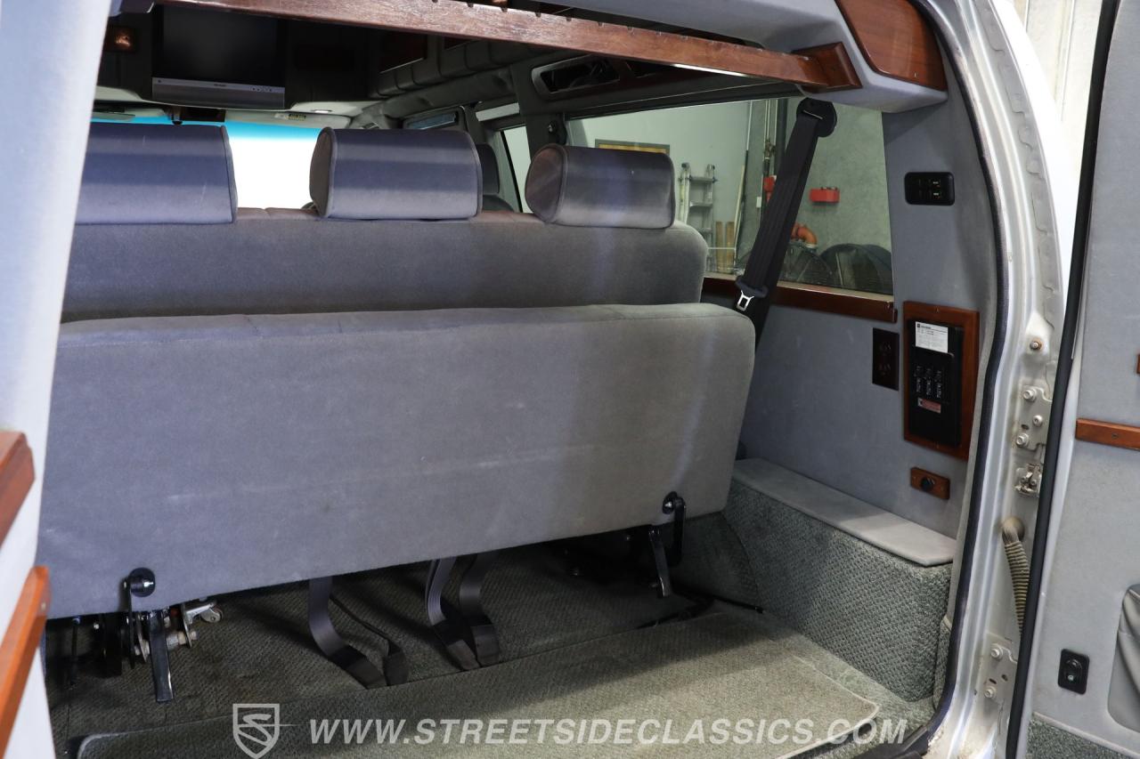 2006 Ford Econoline Custom Van