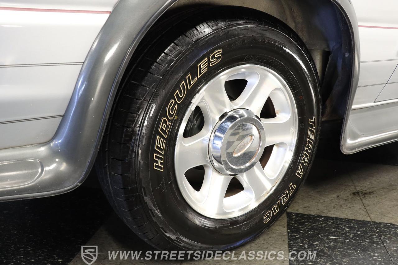 2006 Ford Econoline Custom Van