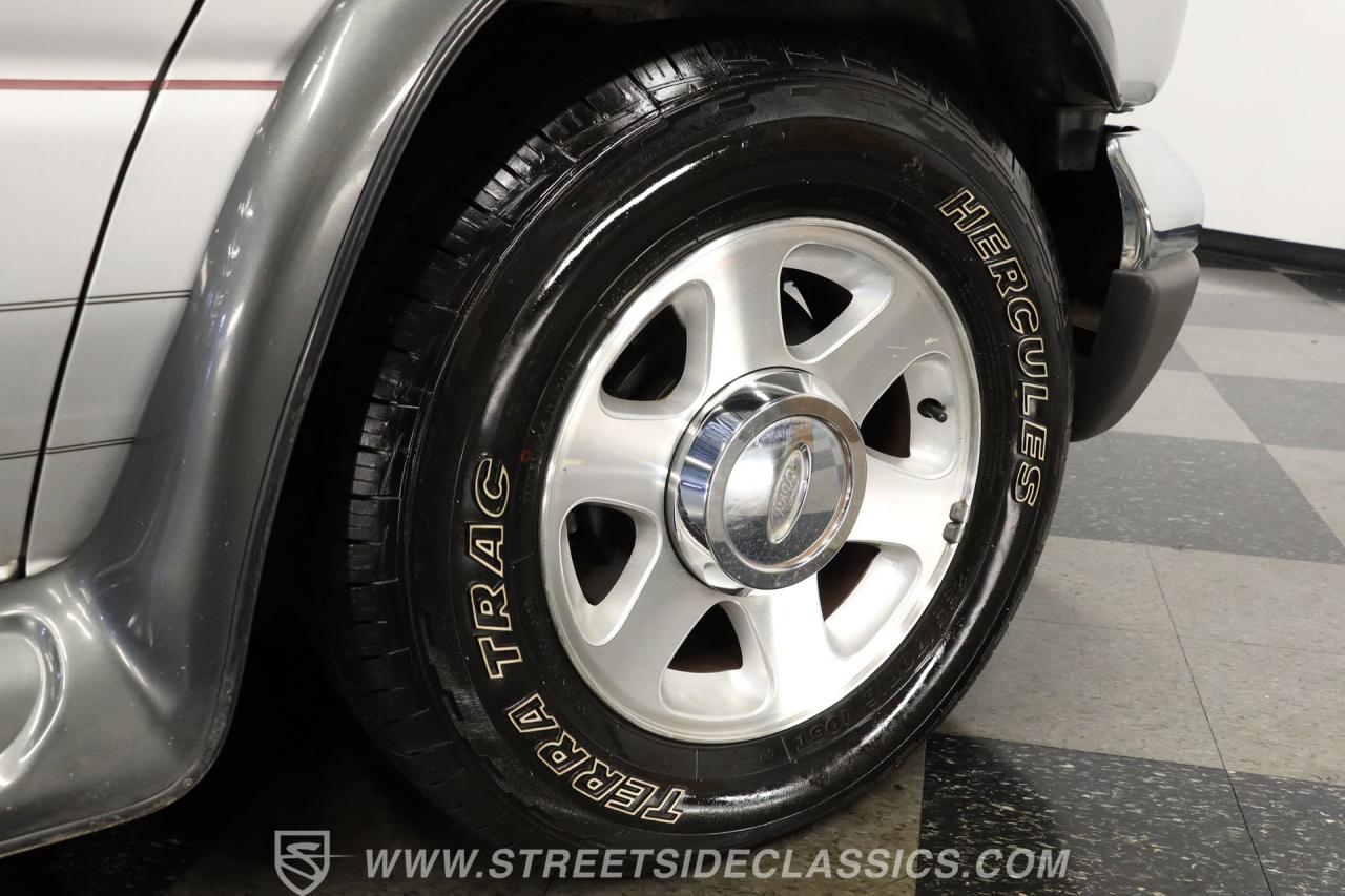 2006 Ford Econoline Custom Van