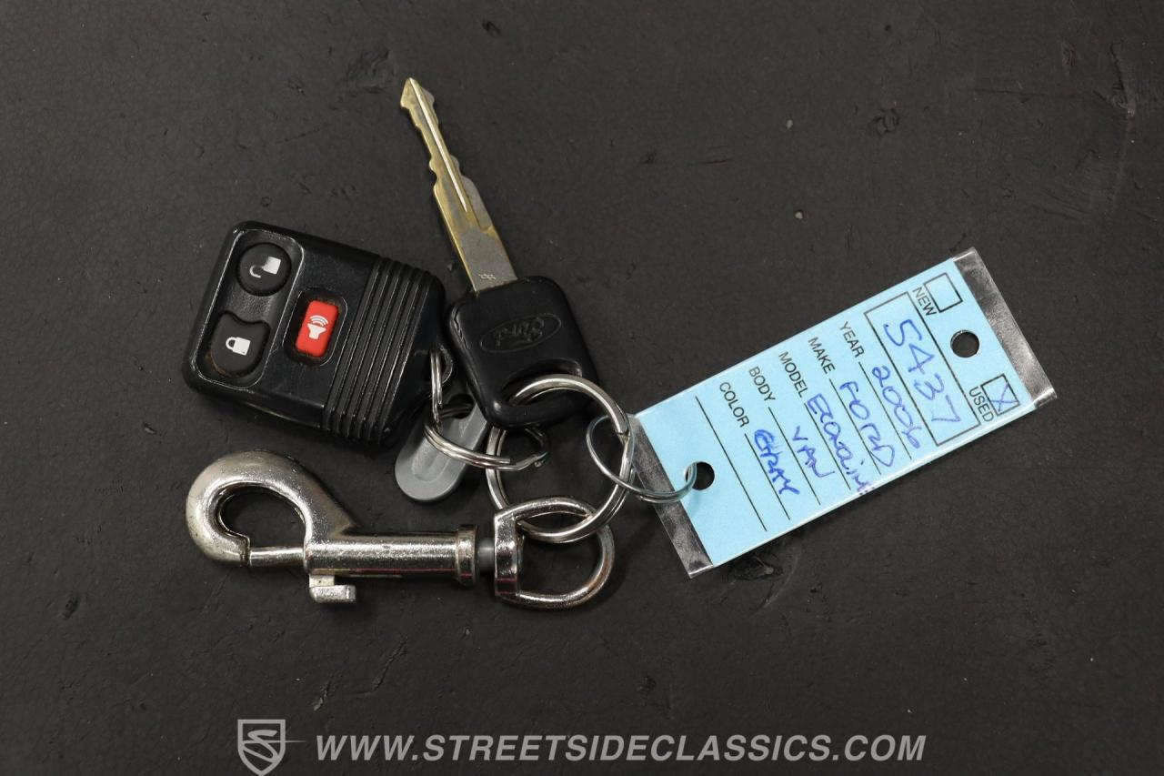 2006 Ford Econoline Custom Van