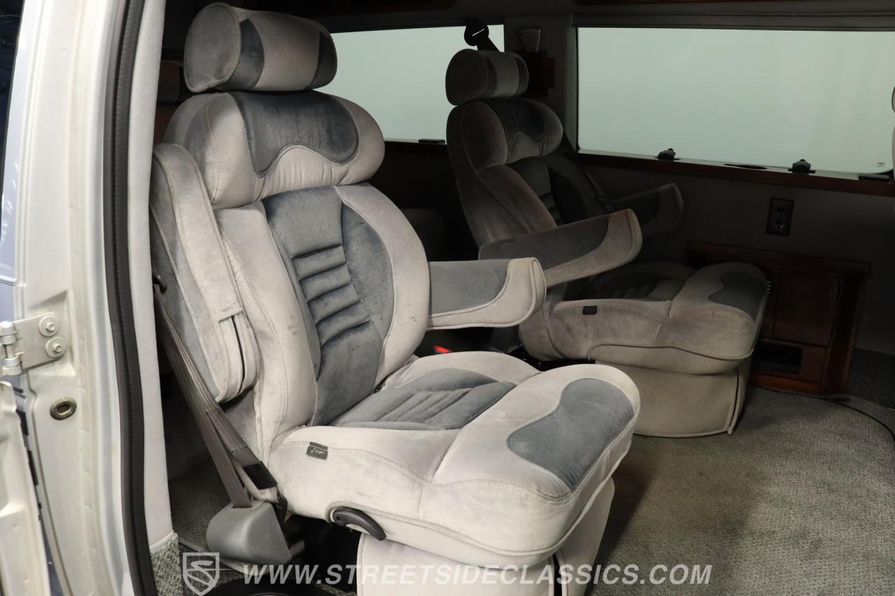 2006 Ford Econoline Custom Van