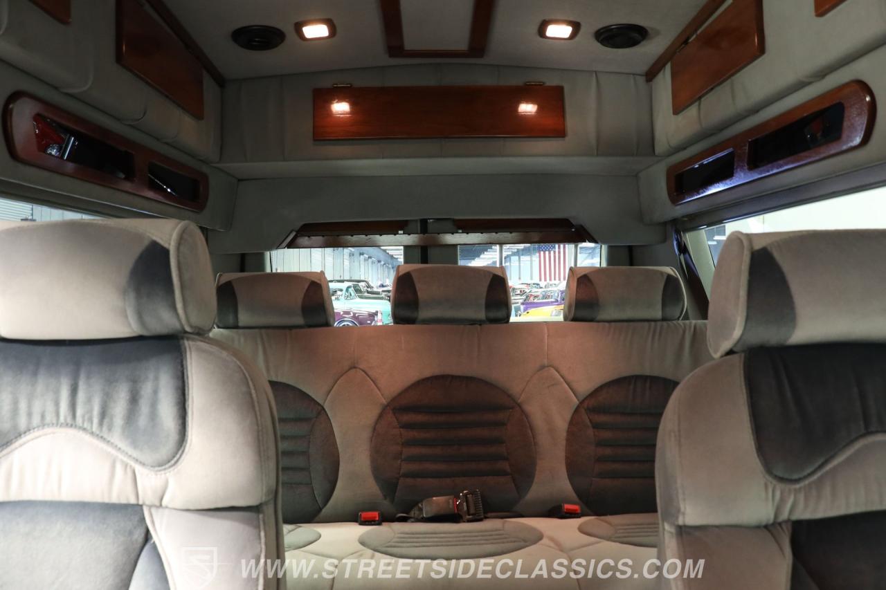 2006 Ford Econoline Custom Van