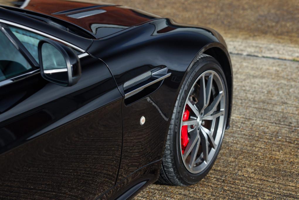 2015 Aston Martin Vantage