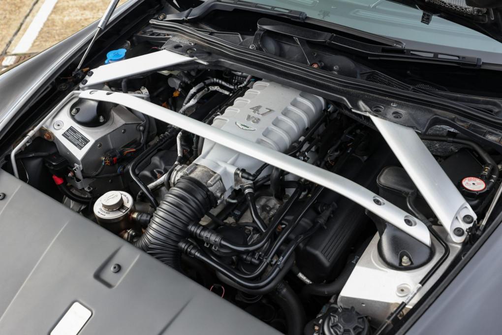 2015 Aston Martin Vantage