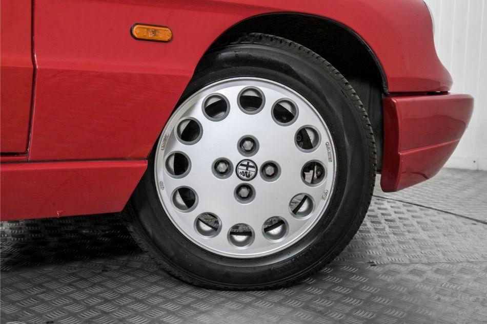 1992 Alfa Romeo Spider