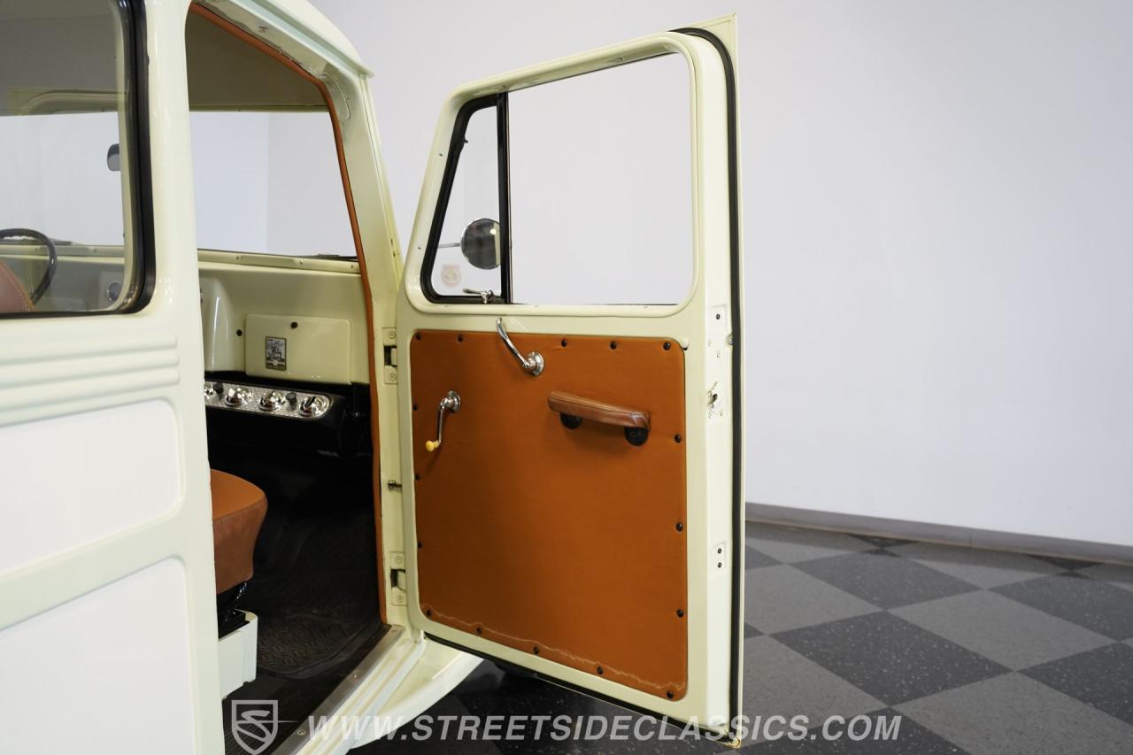 1957 Willys Jeep Wagon 4X4