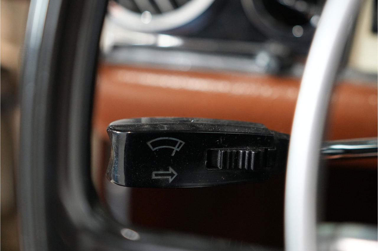 1970 Mercedes - Benz 280 SL AUTOMATIC