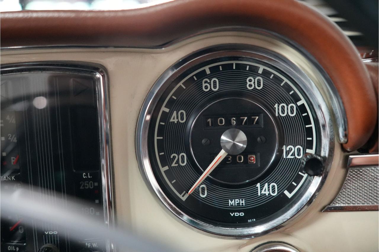 1970 Mercedes - Benz 280 SL AUTOMATIC