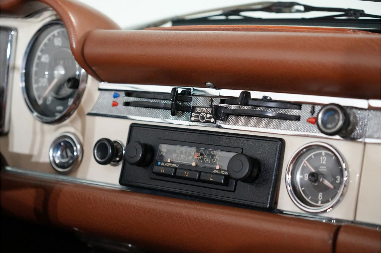 1970 Mercedes - Benz 280 SL AUTOMATIC