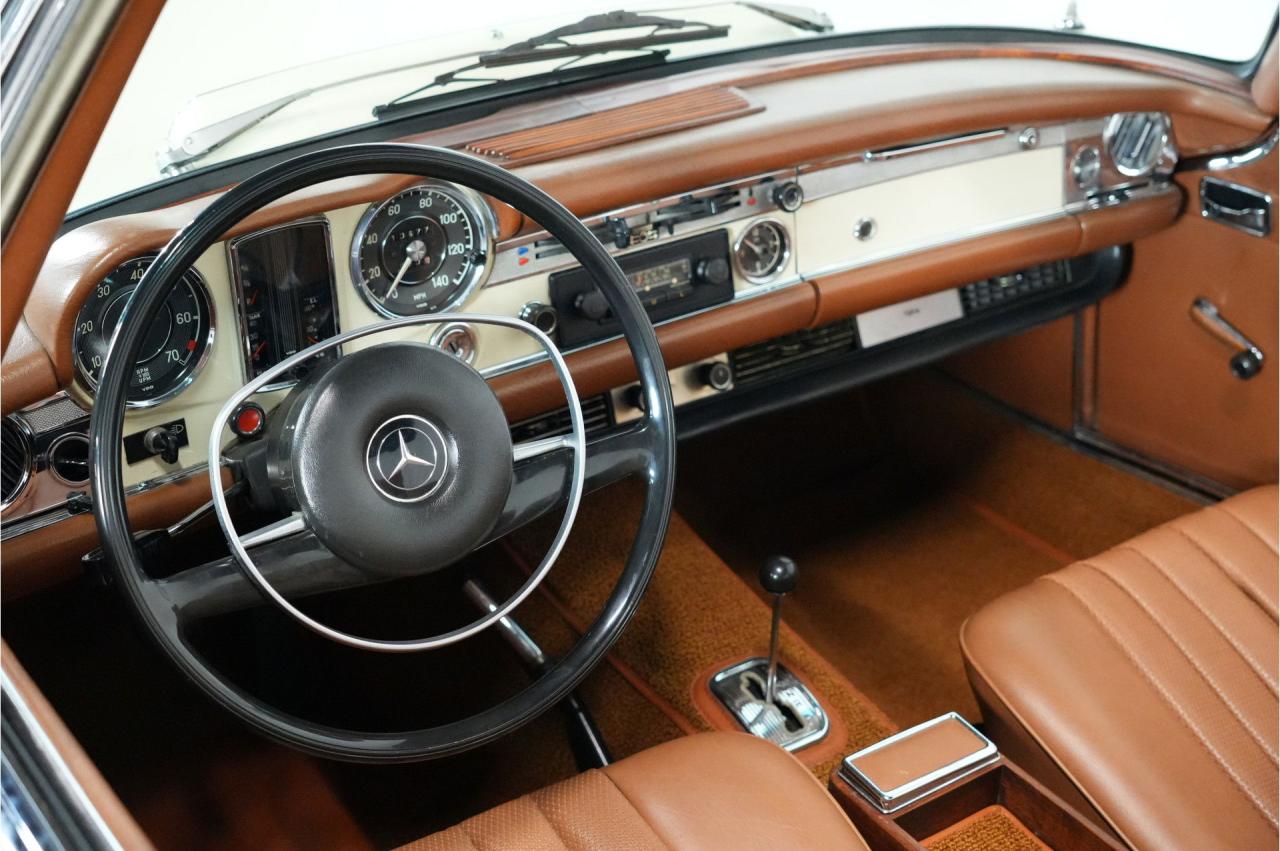 1970 Mercedes - Benz 280 SL AUTOMATIC