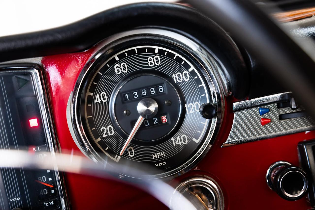 1968 Mercedes - Benz 280 SL Pagode