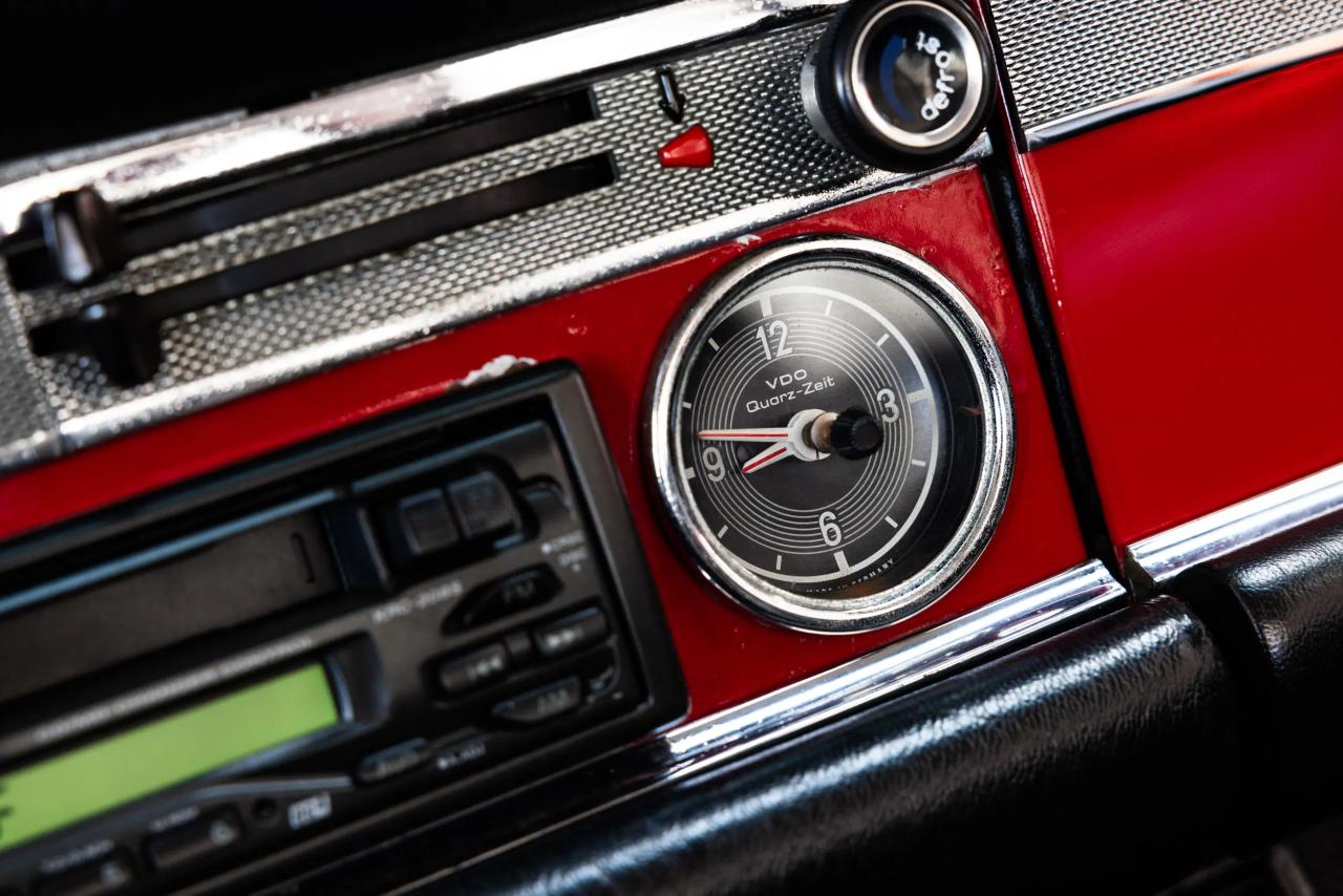 1968 Mercedes - Benz 280 SL Pagode