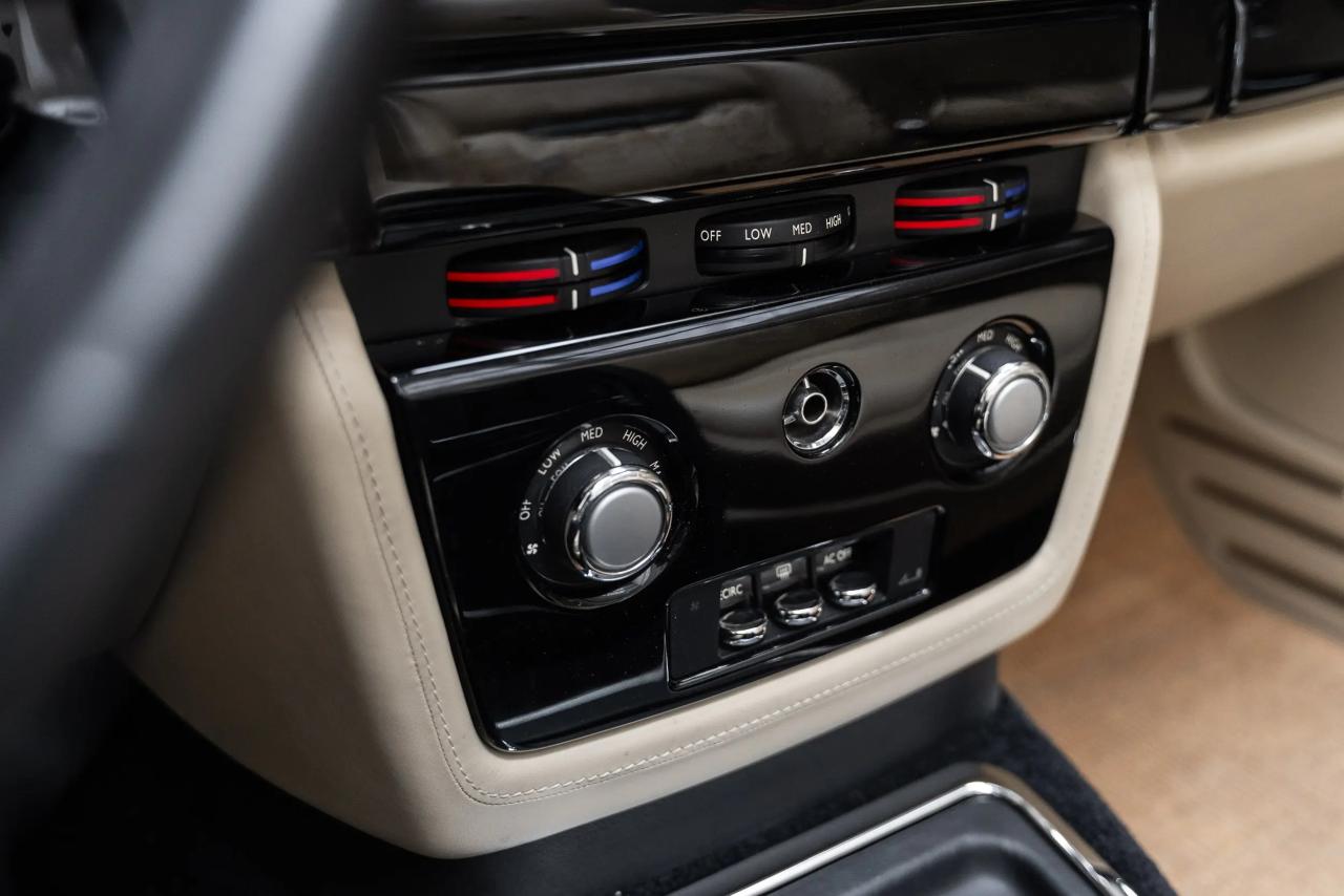 2008 Rolls - Royce Phantom Drophead