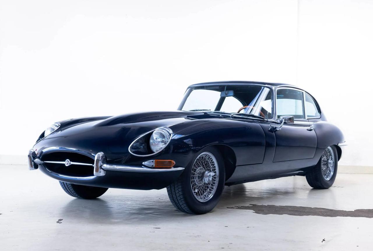 1967 Jaguar E-Type 2+2 FHC