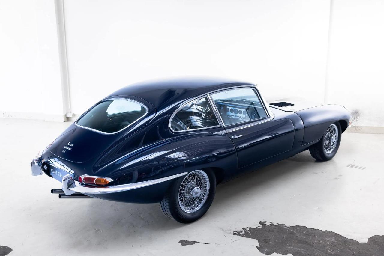 1967 Jaguar E-Type 2+2 FHC