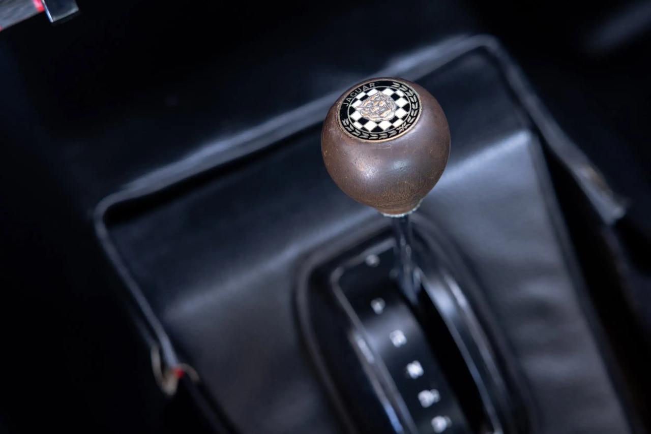 1967 Jaguar E-Type 2+2 FHC