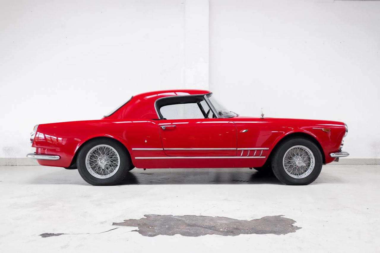 1961 Alfa Romeo 2000 Touring Spider