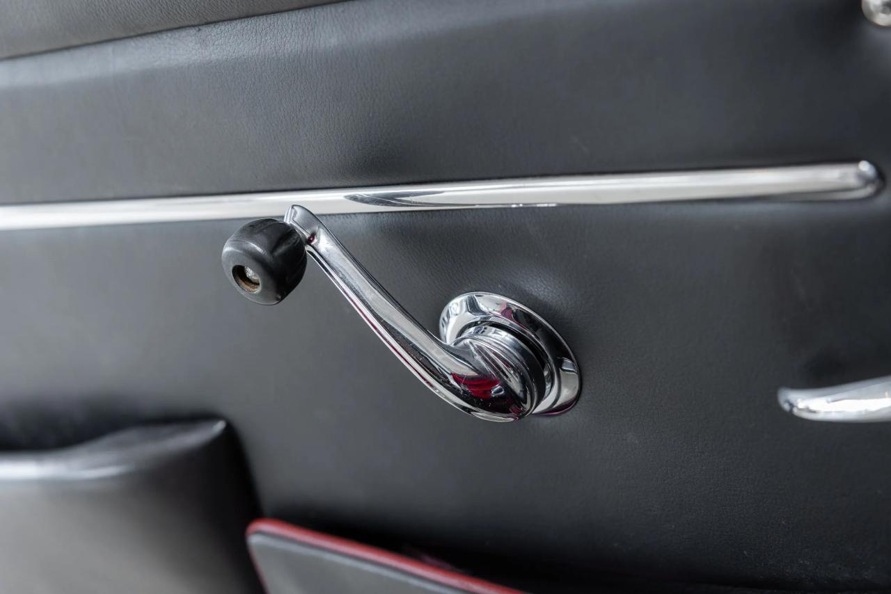 1961 Alfa Romeo 2000 Touring Spider