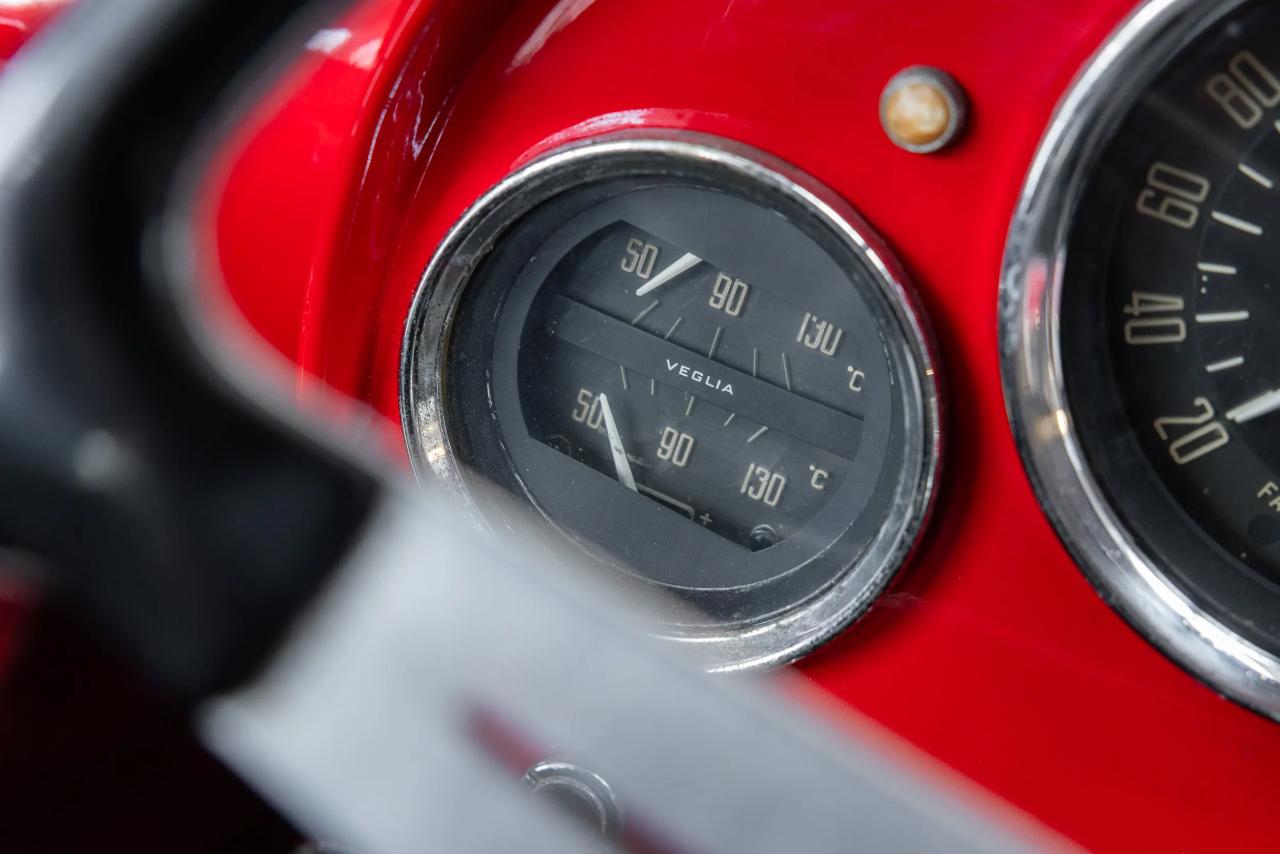 1961 Alfa Romeo 2000 Touring Spider