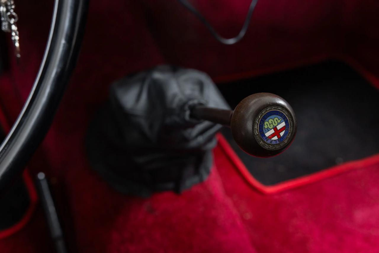 1961 Alfa Romeo 2000 Touring Spider