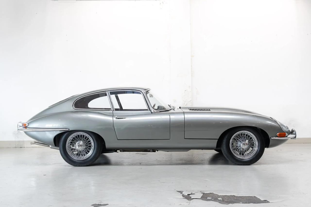1963 Jaguar E-Type Series 1 FHC
