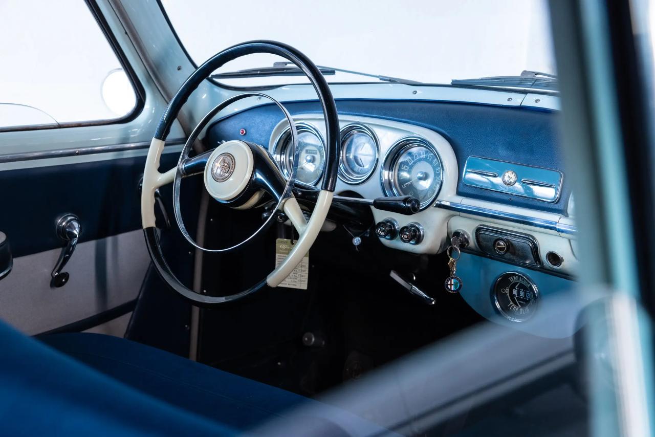 1956 Alfa Romeo 1900 Super Bicolore