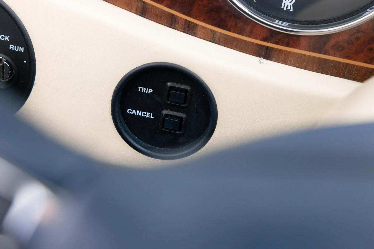 2000 Rolls - Royce Corniche V Cabriolet