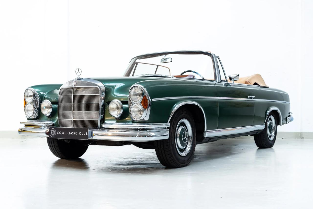 1967 Mercedes - Benz W112 300 SE Cabriolet